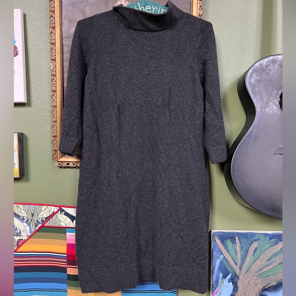 Vince. Cashmere dress.